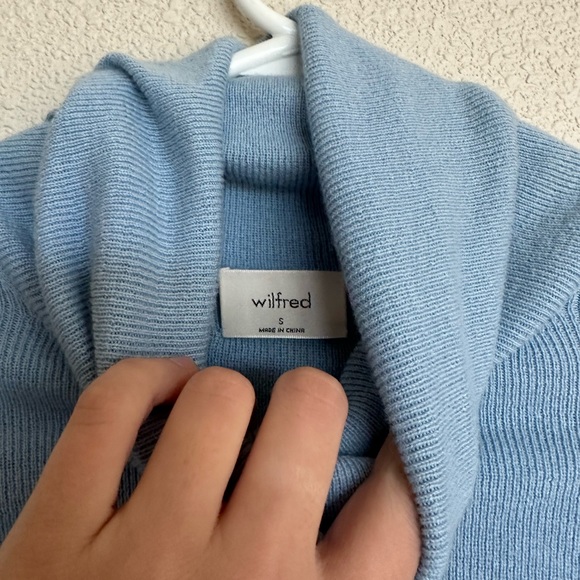 Wilfred turtleneck - Picture 2 of 5